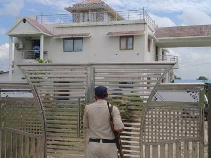गावात आलिशान बंगला, स्विमिंग पूल अन् बऱ्याच महागड्या गाड्या; महिला सरपंचाची डोळे दिपवून टाकणारी संपत्ती!