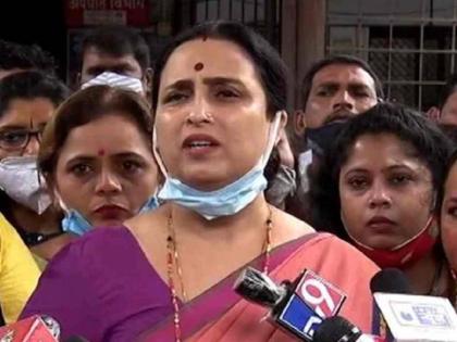 BJP Chitra Wagh attacks on Thackeray government over victim woman died at Rajawadi hospital Ghatkopar | Mumbai Rape Case: 'आता आमचे शब्द संपले!', मुंबई बलात्कार पीडितेच्या मृत्यूनंतर चित्रा वाघ यांना अश्रू अनावर