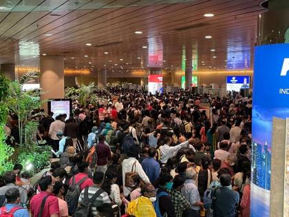 53 thousand passengers at Mumbai airport | मुंबई विमानतळावरील प्रवासी 53 हजारांवर; वीकेंडला प्रवासाला मागणी