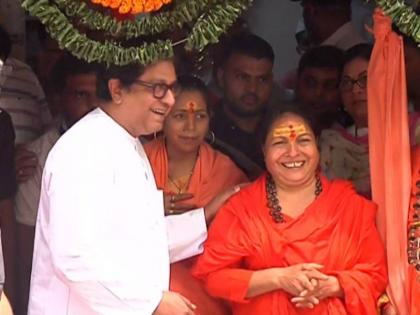 guru maa kanchan giri said the image of balasaheb thackeray can be seen in raj thackeray | राज यांच्यात दिसते बाळासाहेबांची छबी; कांचनगिरी यांच्या विधानाने नवा वाद