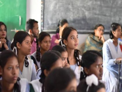 German embassy adopts 75 schools in maharashtra | जर्मनीचा दूतावास महाराष्ट्रातील शाळांच्या प्रेमात; ७५ शाळा दत्तक