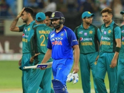 Tired of taunts Pakistan prays for an end to familiar pain of losing to India ind vs pak t20 world cup 2021 | भारत विरुद्धच्या पराभवाच्या टोमण्यांनी पाक संघ वैतागला, फॅन्सकडून प्रार्थना अन् पंतप्रधानांनी लावला जोर
