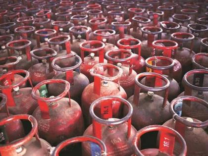 modi government new plan regarding lpg subsidy know in whose account the money will come now | LPG Subsidy: केवळ 'त्या' कुटुंबानाच मिळणार LPG सबसिडी?; मोदी सरकार मोठा निर्णय घेण्याच्या तयारीत