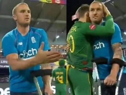 icc T20 World Cup 2021 injured but came to the field to appreciate south africa team jason roy huge respect | T20 World Cup 2021: इंग्लंडच्या जेसनचं 'रॉय'ल मन! गंभीर दुखापतीनंतरही द.आफ्रिकेच्या खेळाडूंसाठी आला मैदानावर