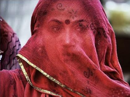 Why were so many restrictions imposed on women during those four days ?; Understand and change your mind! | 'त्या' चार दिवसांत स्त्रियांवर एवढी बंधने का घातली गेली?; त्यामागचा विचार समजून घ्या आणि विचार बदला!