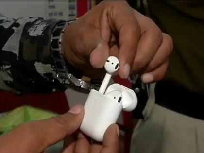 flipkart was duped of millions by former employee online shopping company original ear pods return fake | खरे एअरपॉर्ड्स मागवायचा, खोटे परत करायचा! इंजिनीयरनं फ्लिपकार्टला लावला लाखोंचा चुना