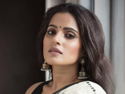 Lokmat Digital Influencer Awards Priya Bapat honored with Best Celebrity Influencer Award | Lokmat DIA: प्रिया बापटचा बेस्ट सेलिब्रिटी इन्फ्लूअन्सर पुरस्कारानं सन्मान; लोकमतकडून गौरव