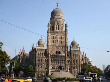 Shiv Sena BJP corporators clash again in Mumbai corporation | मुंबई मनपात शिवसेना-भाजप नगरसेवक पुन्हा आमने-सामने 