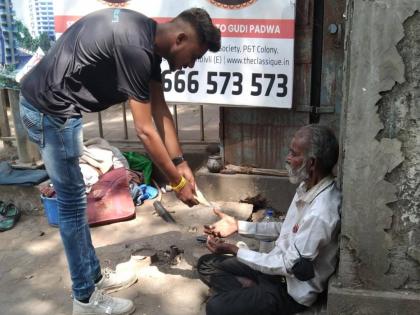 paws organization distributes puranpolis to needy peoples in kalyan | हाेळी निमित्त एक पाेळी अनाथांसाठी; पाॅज संस्थेचा अनाेखा उपक्रम 