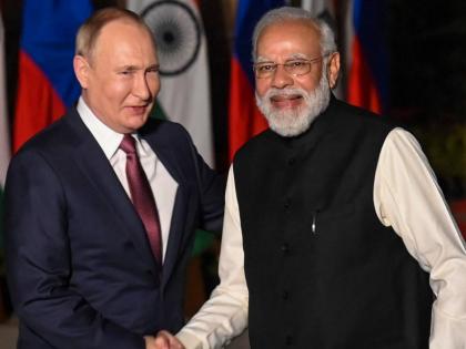 MEA says Russia not major supplier of crude oil India exploring all options | भारत रशियाकडून स्वस्त तेल घेणार का? मोदी सरकारच्या उत्तरानं सारेच पडले कोड्यात