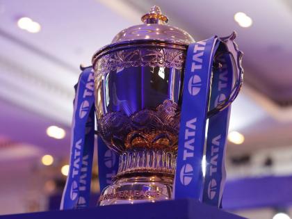 IPL 2022 maharashtra government may withdraw permission for spectators | IPL 2022: आयपीएलच्या चाहत्यांसाठी मोठी बातमी; ठाकरे सरकार महत्त्वाचा निर्णय घेण्याच्या विचारात