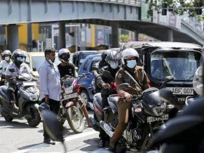 sri lanka two men die waiting in queue for fuel as economic crisis worsens exam postponed | Sri Lanka Crisis: श्रीलंकेत पेट्रोलसाठी तासनतास रांगेत उभं राहिल्यानं 2 जणांचा मृत्यू, तर पेपरअभावी परीक्षा रद्द!