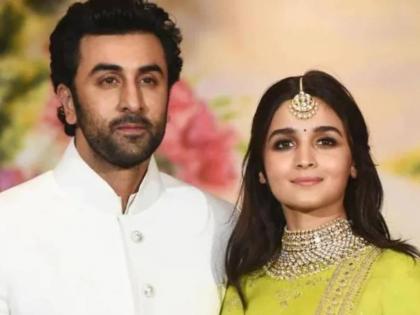 ranbir kapoor alia bhatt wedding guest list revealed karan johar sanjay leela bhansali | Ranbir Kapoor Alia Bhatt wedding:  आलिया-रणबीरच्या लग्नाला दिग्गज सेलिब्रिटी येणार, पाहुण्यांची यादी लीक