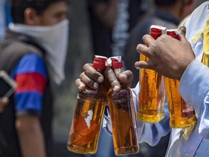 23 58 crore liters of foreign liquor sale wine sales increase Slight decline in beer | तळीरामांनी रिचवली २३.५८ कोटी लिटर विदेशी दारू, वाइन विक्री वाढली ; बीयर प्रेमींत किंचित घट