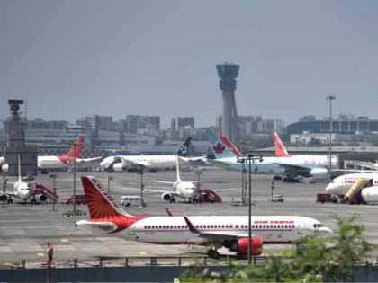 Gifts for air travelers from Mumbai Airport Free transportation from one terminal to another | हवाई प्रवाशांना मुंबई विमानतळाकडून गिफ्ट; एका टर्मिनलवरून दुसऱ्या टर्मिनलवर पोहोचण्यासाठी मोफत वाहतूक व्यवस्था