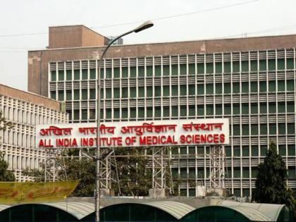 First Time In Delhi Aiims History Surgeries Postponed Even After Giving Anesthesia To The Patients As Nursing Staff Did Not Come Citing Awkward Reasons | AIIMS मध्ये सर्जरीसाठी रुग्णाला बेशुद्ध केलं अन् नर्स गेल्या संपावर; याला जबाबदार कोण?