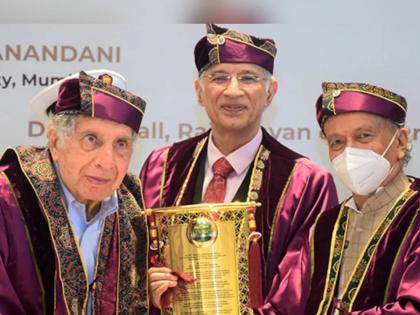 Build a strong generation to take the country forward Awarding doctorate to industrialist Ratan Tata | ‘देशाला पुढे नेणारी सामर्थ्यशाली पिढी घडवा’; उद्योगपती रतन टाटा यांना डॉक्टरेट प्रदान 