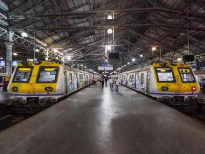 Mumbai Local Train Status Update central western and harbour service slow down as continuous rain in city | Mumbai Local Train Status Update: मुंबईत मुसळधार, लोकल सेवेची सद्यस्थिती काय? ही माहिती वाचा मगच घराबाहेर पडा!