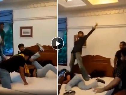 sri lanka economic political crisis president house protesters vandelised bedroom playing wwe video goes viral | श्रीलंकेत राष्ट्रपतींच्या बेडरुममध्ये आंदोलक घुसले अन् मखमली गादीवर खेळले WWE; Video व्हायरल