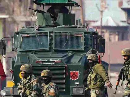 terrorists attacked police and crpf personnel in gangoo area of pulwama | BREAKING: पुलवामामध्ये चेकपोस्टवर तपासणीवेळी दहशतवाद्यांचा गोळीबार; ASI शहीद