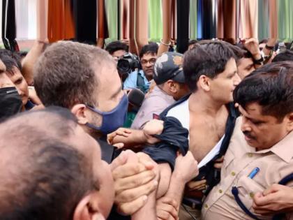 rahul gandhi tore shirt of congress leader deepender hooda during the protest bjp put serious allegation | Rahul Gandhi: "राहुल गांधींनीच काँग्रेस नेत्याचं शर्ट फाडलं, कारण..."; भाजपाचा खळबळजनक आरोप!