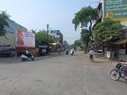 stone pelting on bail pola day Strict shutdown protest on police action | पोळ्याच्या दिवशी दगडफेक; पोलीसांच्या कारवाईच्या निषेधार्थ कडकडीत बंद