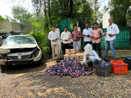 A cinestyle car chase in Nashik with a car transporting liquor A wheel burst on the highway | मद्य वाहतूक करणाऱ्या कारचा नाशिकमध्ये सिनेस्टाईल पाठलाग; महामार्गावर फुटले चाक अन्...