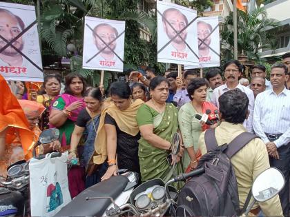 Shiv Sena protests in Dombivli against ramdas kadam | रामदास कदम यांच्या प्रतिमेस शिवसेनेचे जोडे मारो आंदोलन; डोंबिवलीत शिवसेनेची निदर्शने