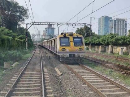 mumbai local train mega block today 6 november 2022 central and harbour line | मुंबईकरांनो...मध्य आणि हार्बर मार्गावर आज मेगाब्लॉक; पश्चिम रेल्वेमार्गावर फिरा बिनधास्त