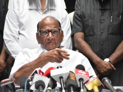 Sharad Pawar warns Karnataka If the attacks dont stop within 24 hours we will lose our patience | Sharad Pawar: २४ तासात हल्ले थांबले नाहीत तर आमचाही संयम सुटेल; शरद पवारांचा कर्नाटकला रोखठोक इशारा!