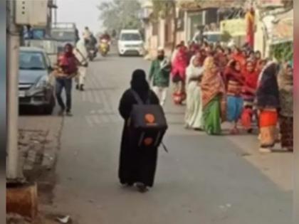 burqa woman with swiggy backpack in lucknow went viral know all about rizwana | 'स्विगी बॅग' घेऊन चाललेल्या बुरख्यातील महिलेचा फोटो व्हायरल, अखेर 'मिस्ट्री वुमन'चं सत्य उघड!