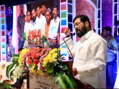 Mumbai Goa road to become Green Field Expressway; Benefit of free ST from three crore senior citizens says Eknath Shinde | मुंबई-गोवा रस्ता बनणार ग्रीन फिल्ड एक्स्प्रेस वे; तीन कोटी ज्येष्ठांकडून मोफत एसटीचा लाभ- एकनाथ शिंदे