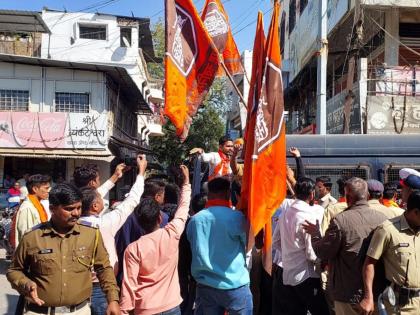 MNS workers were detained by the police they were warned to disrupt the meeting of BRS | मनसे कार्यकर्त्याना पोलिसांनी घेतले ताब्यात, बीआरएसची सभा उधळून लावण्याचा दिला होता इशारा