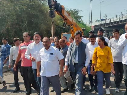 The Guardian Minister inspected the work of Srikrishnanagar river bridge | श्रीकृष्णनगर नदीच्या पूलाच्या कामाची पालकमंत्र्यांनी केली पाहणी 