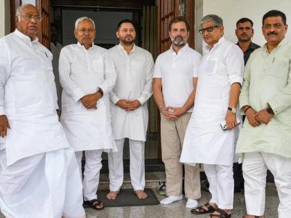 What happened at the opponents meeting Nitish Kumar will be the convenor of UPA | विरोधकांच्या लंच टेबलवर काय घडले? नितीशकुमार हाेणार यूपीएचे संयोजक