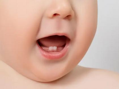 Samudra Shastra: Position of baby's teeth predicts future of complete family; See what oceanography says! | Samudra Shastra: बाळाच्या दातांची ठेवण सांगते पूर्ण कुटुंबाचे भाकीत; समुद्र शास्त्र काय सांगते बघा!