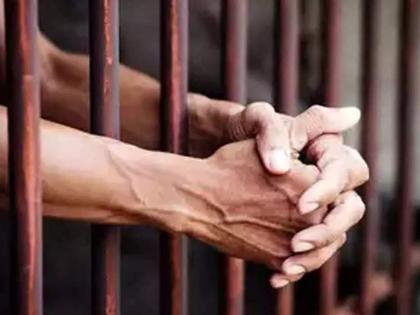 What is the reason for leave to get out of jail How is parole granted | कारागृहाबाहेर येण्यासाठी रजेचे कोणते कारण हवे? पॅरोल कसा मंजूर होतो?