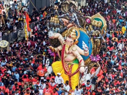 81 phones stolen during various Ganpati processions in Lalbaug and Parel | गणपती आगमन सोहळ्यात चोरांचा सुळसुळाट, ८१ स्मार्टफोन चोरीला!