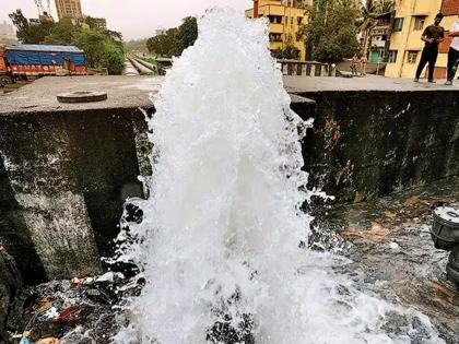 Due to the broken cover on the water channel, the water was wasted | जलवाहिनीवरील झाकण तुटल्याने विक्रोळीत झाली पाण्याची नासाडी