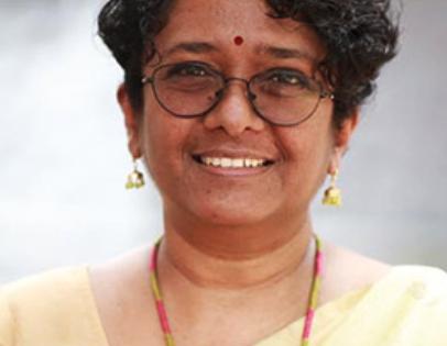 केरळच्या सचिव शारदा मुरलीधरन 'काळ्या' रंगावरून झाल्या ट्रोल; त्यावर त्यांनी दिलं मार्मिक उत्तर!