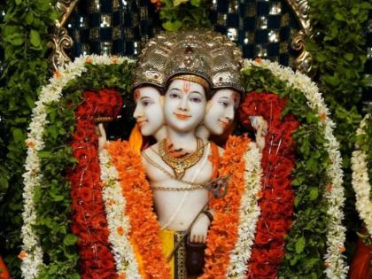 Chaturmas 2025: Start Datta Bavani from Thursday in Chaturmas, just follow 'this' rule! | Chaturmas 2025: चातुर्मासात गुरुवारपासून सुरू करा दत्तबावनी, फक्त पाळा 'हे' नियम! Chaturmas 2025: Start Datta Bavani from Thursday in Chaturmas, just follow 'this' rule! | Chaturmas 2025: चातुर्मासात गुरुवारपासून सुरू करा दत्तबावनी, फक्त पाळा 'हे' नियम!