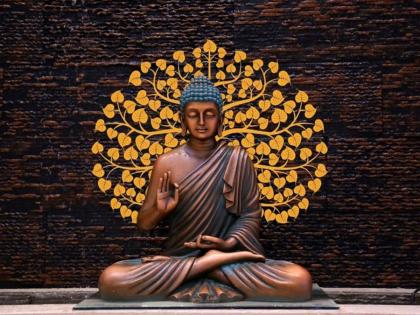 Life Lesson: आपला आणि आपल्या समाजाचा विकास कसा करावा? भगवान बुद्ध यांनी दिले सुंदर उत्तर! Life Lesson: आपला आणि आपल्या समाजाचा विकास कसा करावा? भगवान बुद्ध यांनी दिले सुंदर उत्तर!