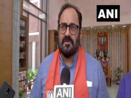 Union Minister of State for Electronics and Information Technology and Skill Development, Rajeev Chandrasekhar lost the blue verified badge on Twitter, | ट्विटरनं केंद्रीय राज्यमंत्री राजीव चंद्रशेखर यांच्या हँडलची 'ब्लू टिक' हटवली; वाद आणखी चिघळणार