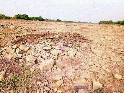 Despite the hunger strike, the farmers did not get water, dry 50 kilometers of dry land | उपोषणानंतरही शेतकऱ्यांना पाणी नाहीच, ५० किलोमीटरचे पात्र कोरडे