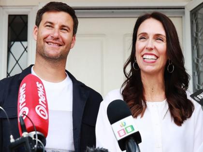 New Zealand PM Jacinda Ardern Pregnant With First Child | पंतप्रधानपदी असताना होणार आई , न्यूझीलंडच्या पंतप्रधान घेणार सहा आठवड्यांची रजा