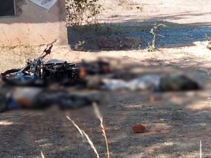 Two policemen of Chhattisgarh were killed by Naxalites in Bortalao on the Maharashtra-Chhattisgarh border | छत्तीसगडचे दोन पोलीस जवान नक्षल्यांच्या हल्ल्यात शहीद