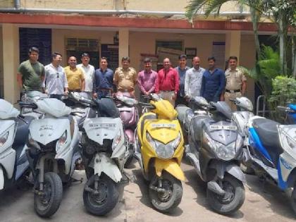 nagpur police arrested Police arrest bike-lifter, recover 12 stolen vehicles | लालूवर चढला प्रेमाचा 'फिवर', गर्लफ्रेंडसाठी चोरल्या १२ दुचाकी