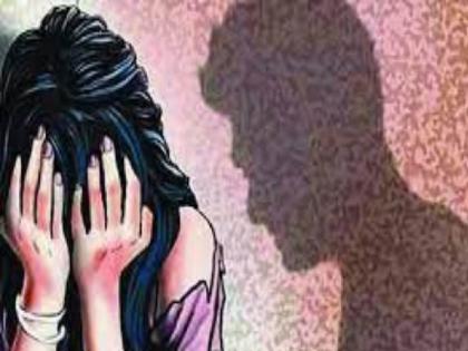 Threatening to make the photo viral; Girl assaulted in cafe | फोटो व्हायरल करण्याची धमकी ; युवतीवर कॅफेमध्ये अत्याचार