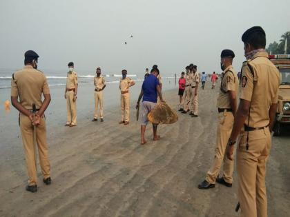 Fishing police cordon off Juhu Beach area; Severe dissatisfaction among fishermen | जुहू बीच परिसरात मासेमारीस पोलिसांचा मज्जाव; मच्छिमारांमध्ये तीव्र असंतोष