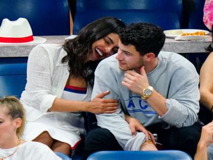 priyanka nick wedding Nick will give this gift to his friends in his wedding | प्रियांका चोप्रा- निक जोनासच्या लग्नात निक देणार मित्रांना 'हे' गिफ्ट